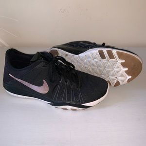 Nike TR 6 Training Sneakers - Black